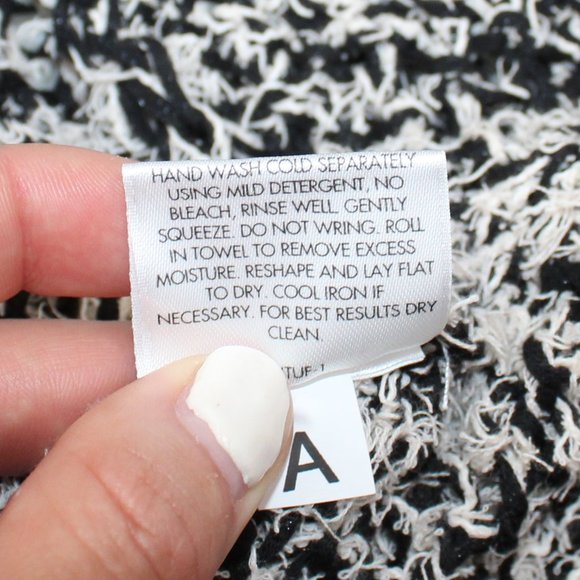 Eileen Fisher Tufted Cotton Twist Top Slit Back - Picture 8 of 8